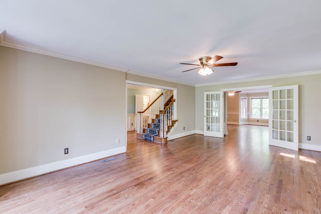 New Listing in Advance!