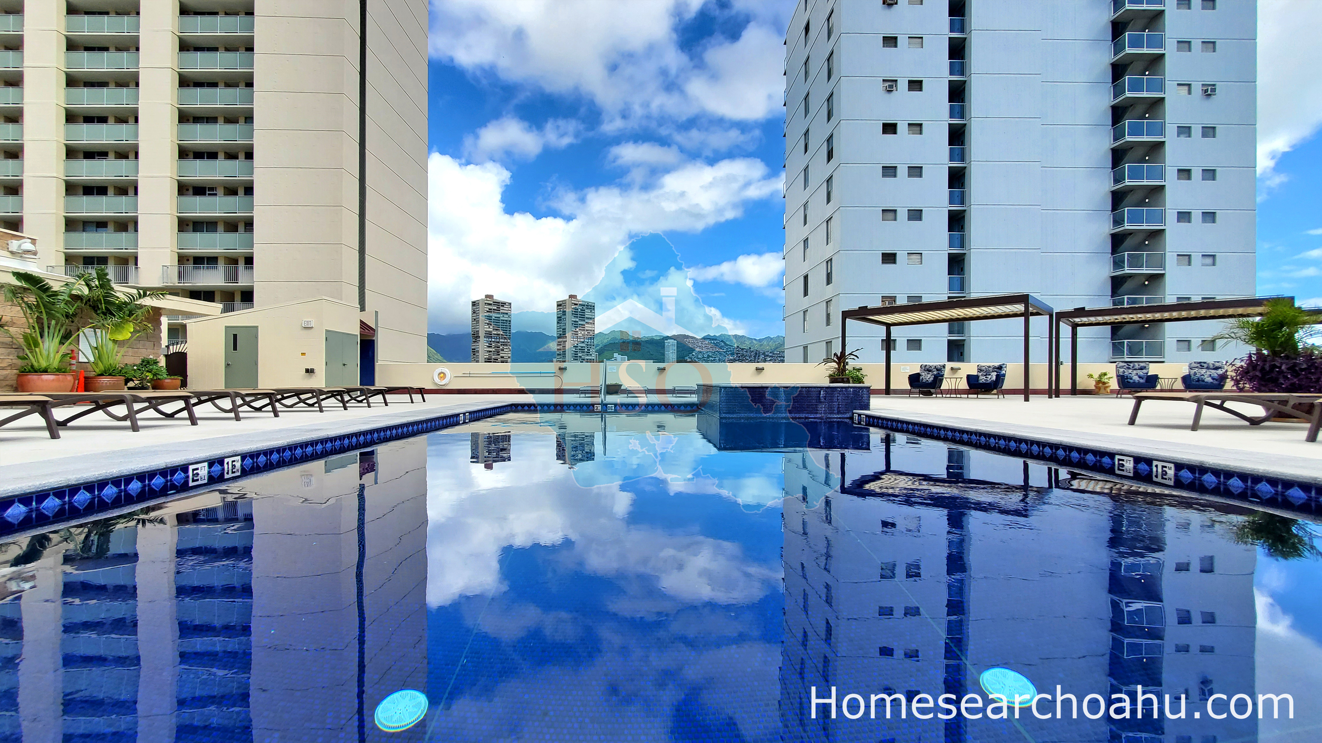 Aloha Lani Swimming Pool