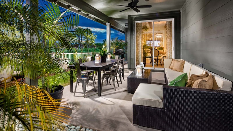 Coral Ridge Patio Area
