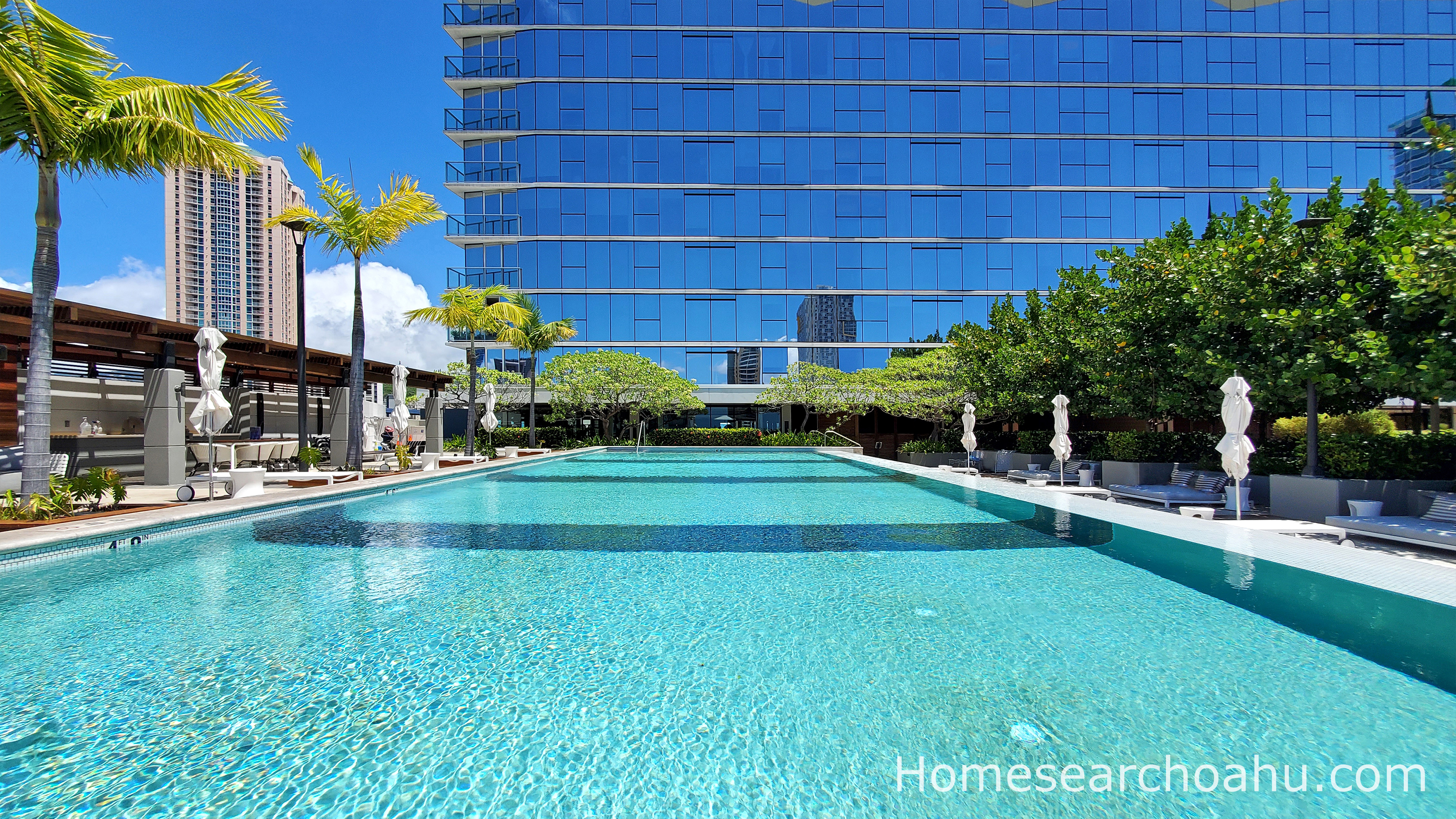 Symphony Honolulu Pool