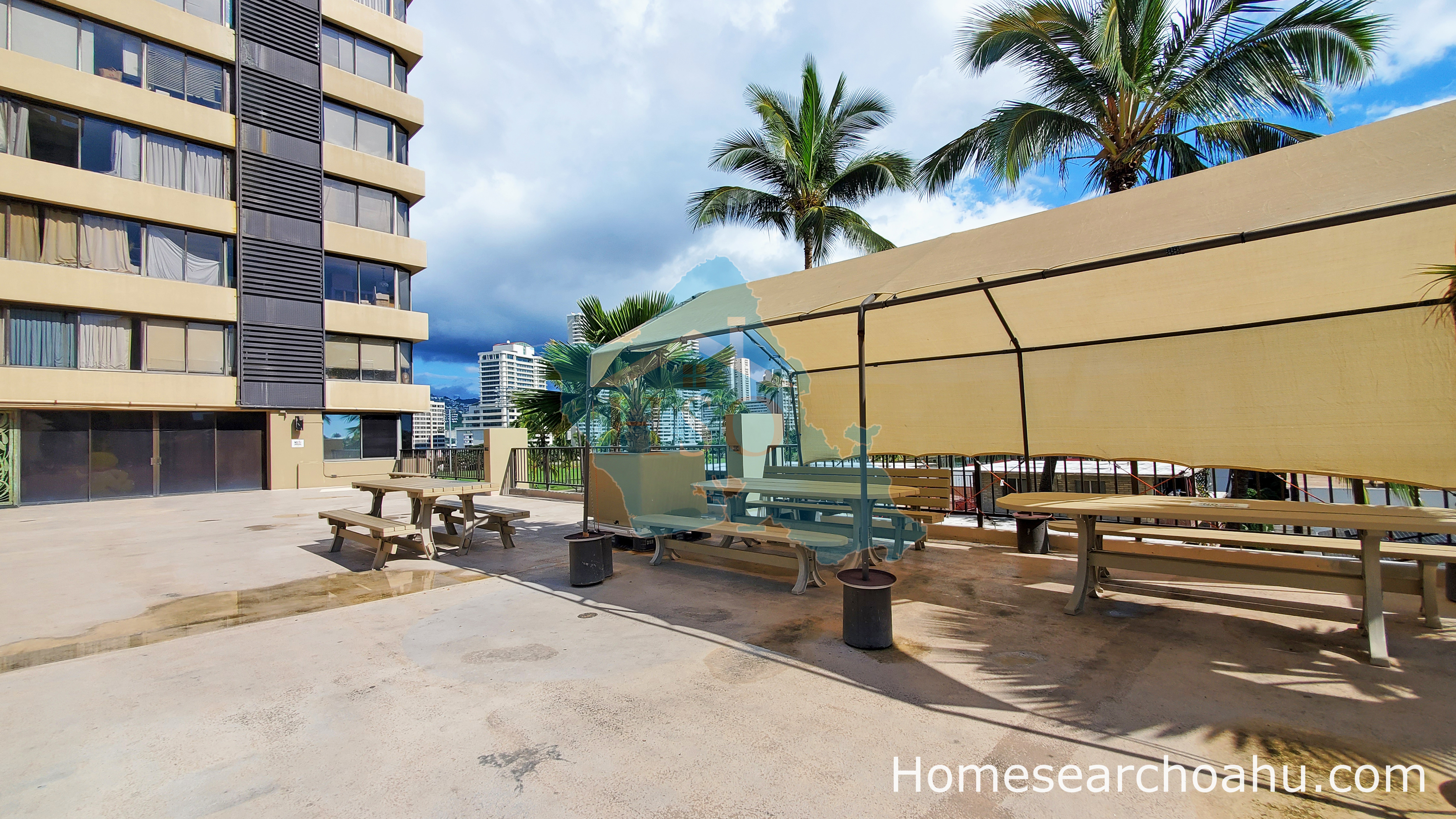 Hawaiian Monarch Outdoor Seating Area
