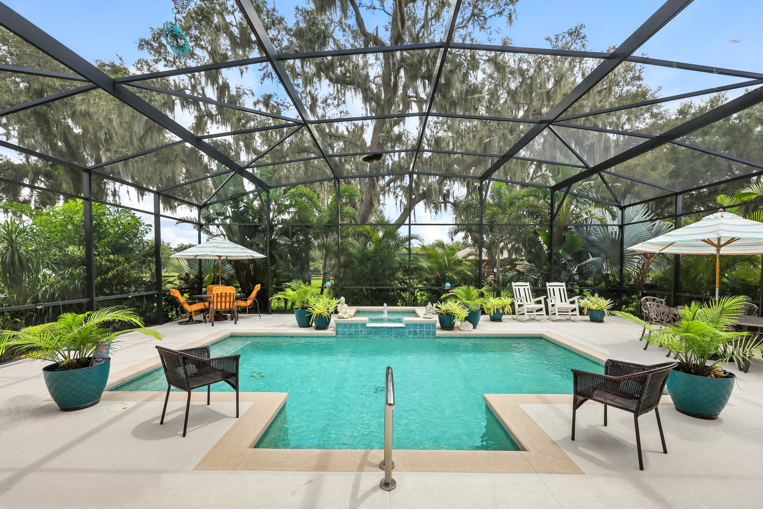 Pool home for sale in Mount Dora