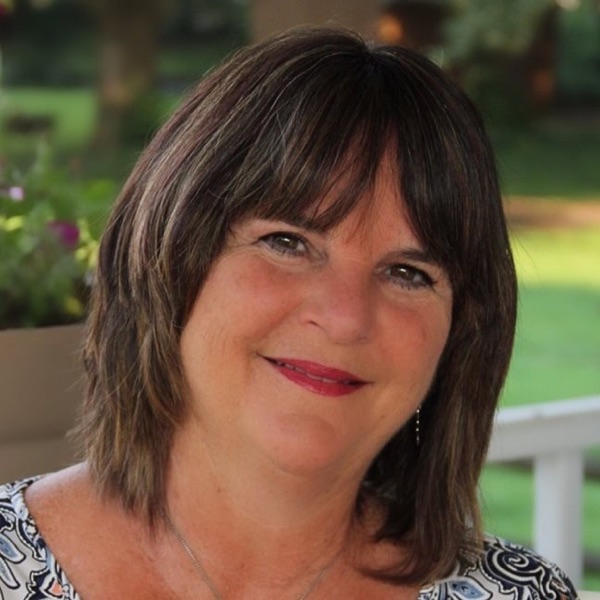 Dana Capps, Sales Associate at Howard Hanna Real Estate Services, Currituck Office