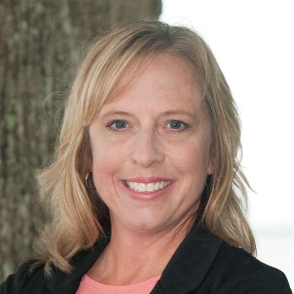 Kelli Hobbs, Broker at Howard Hanna Real Estate Services, Currituck Office