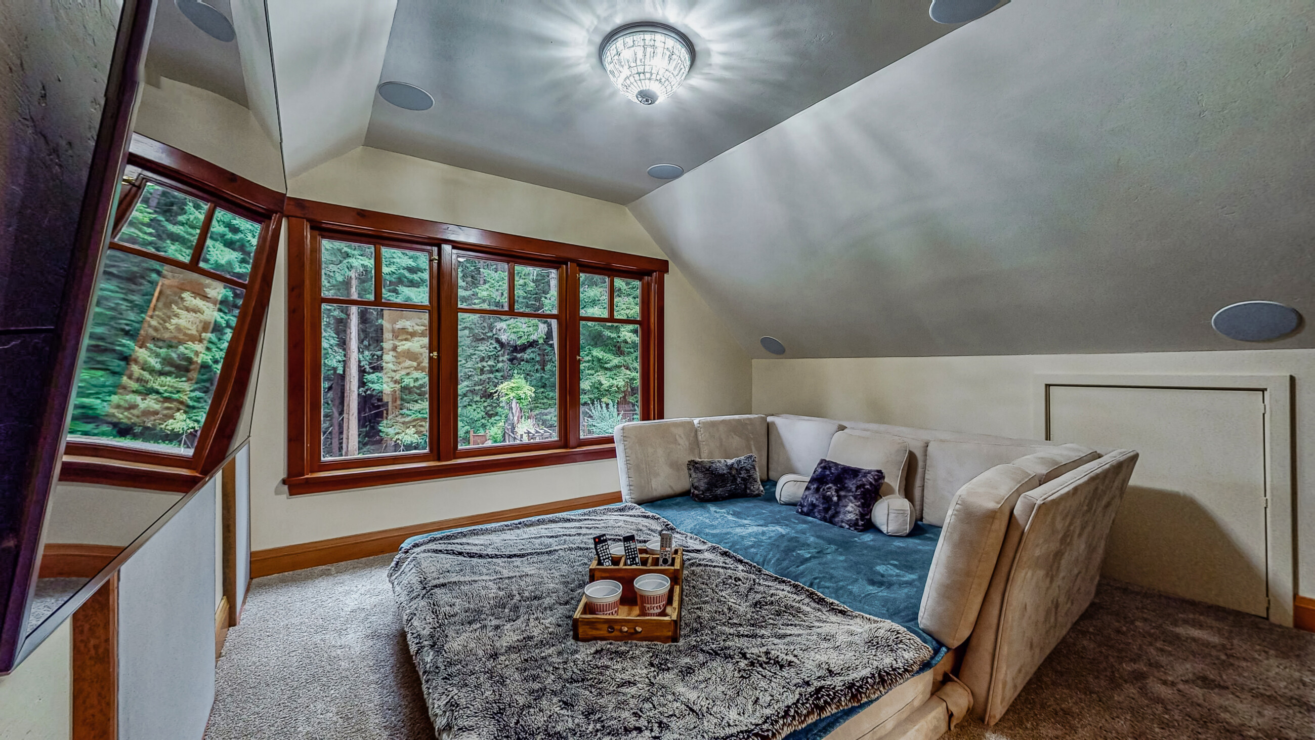 For Sale 1058 Old Round House Rd, Fieldbrook, CA 95519