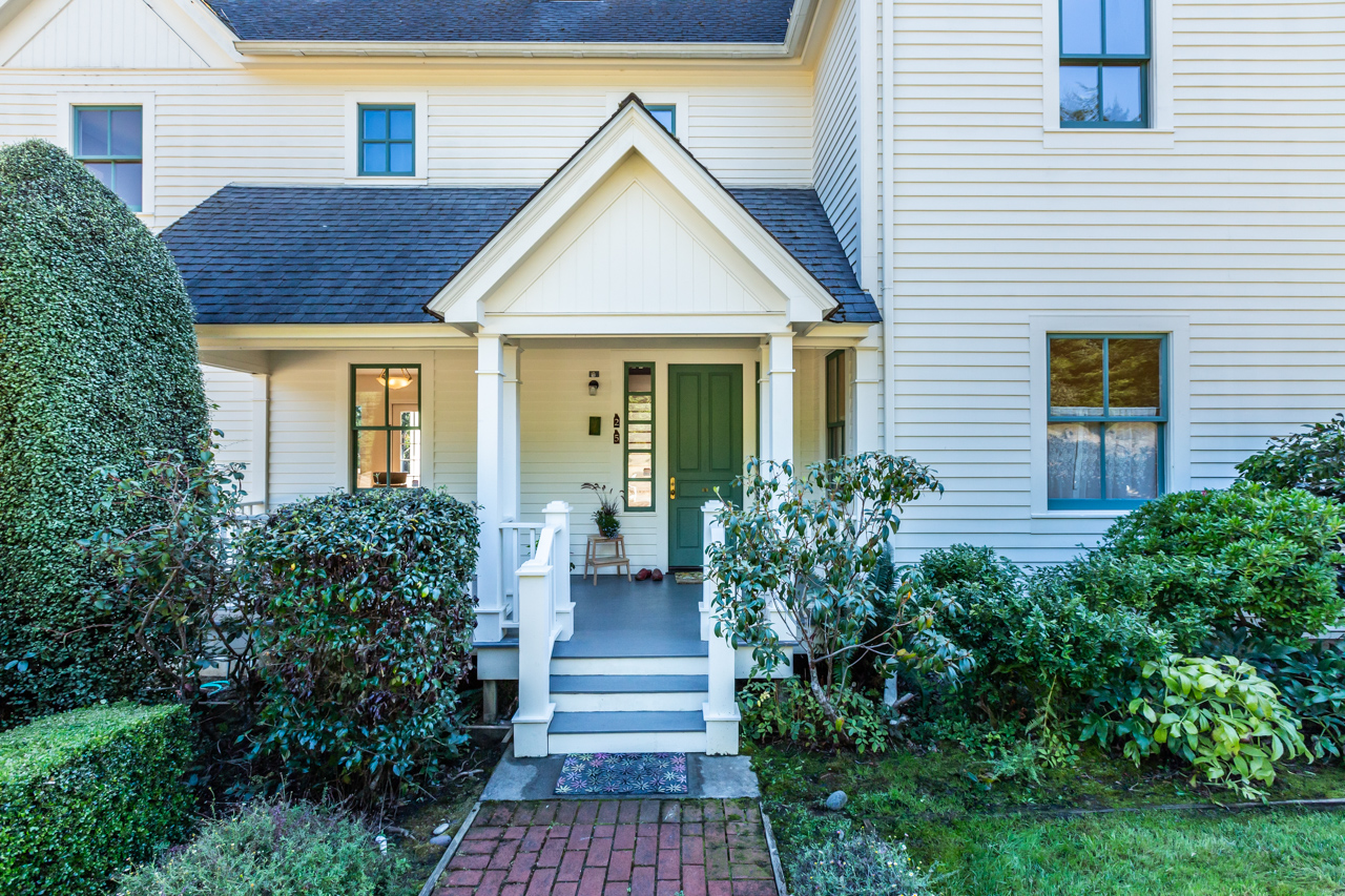 For Sale Glendale Estate, Glendale Dr.