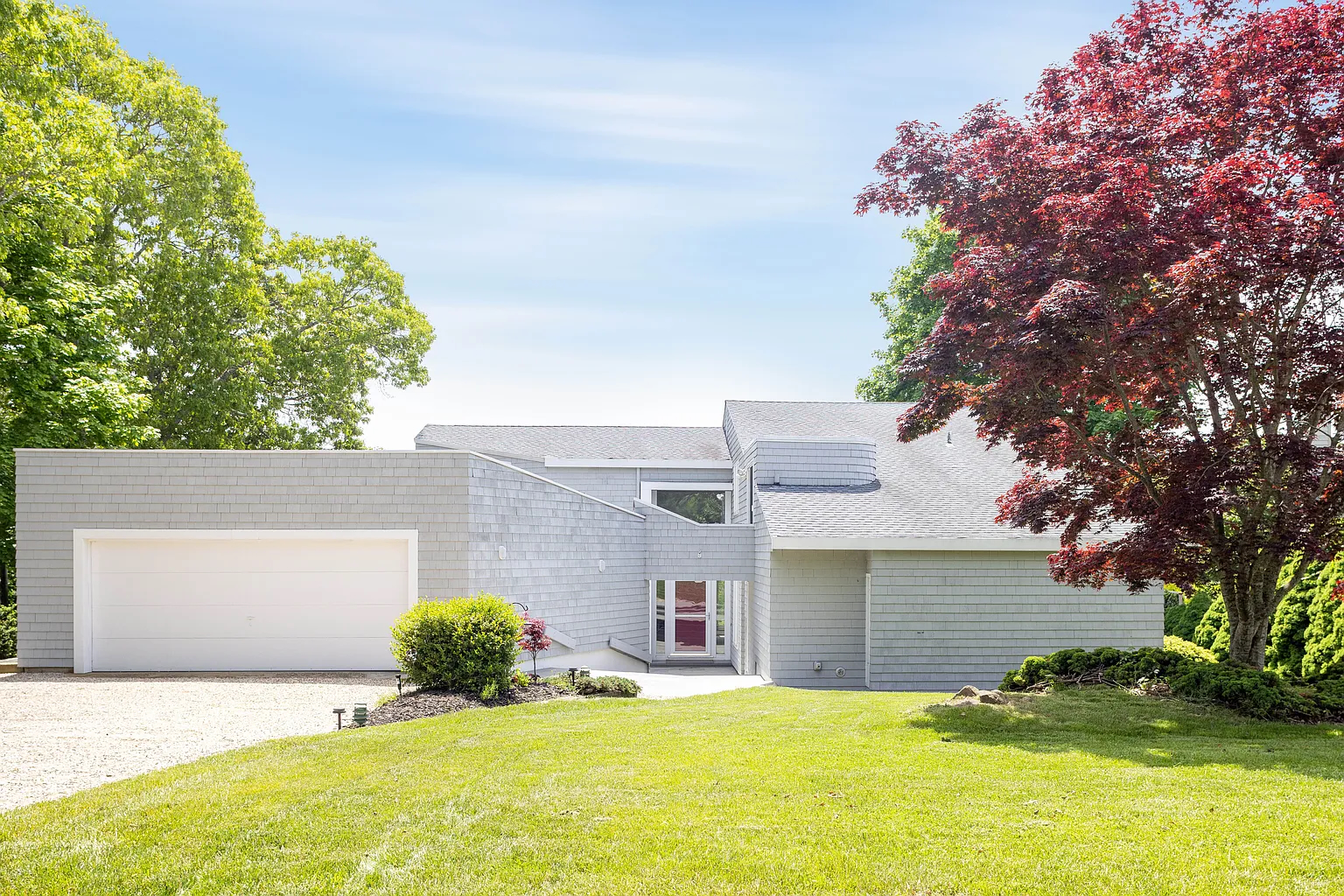 6 Bayview Drive, Hampton Bays