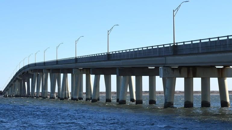 Hamptons Bridge