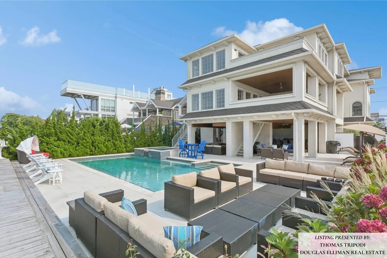 853 W Park Avenue, Long Beach, NY 11561
