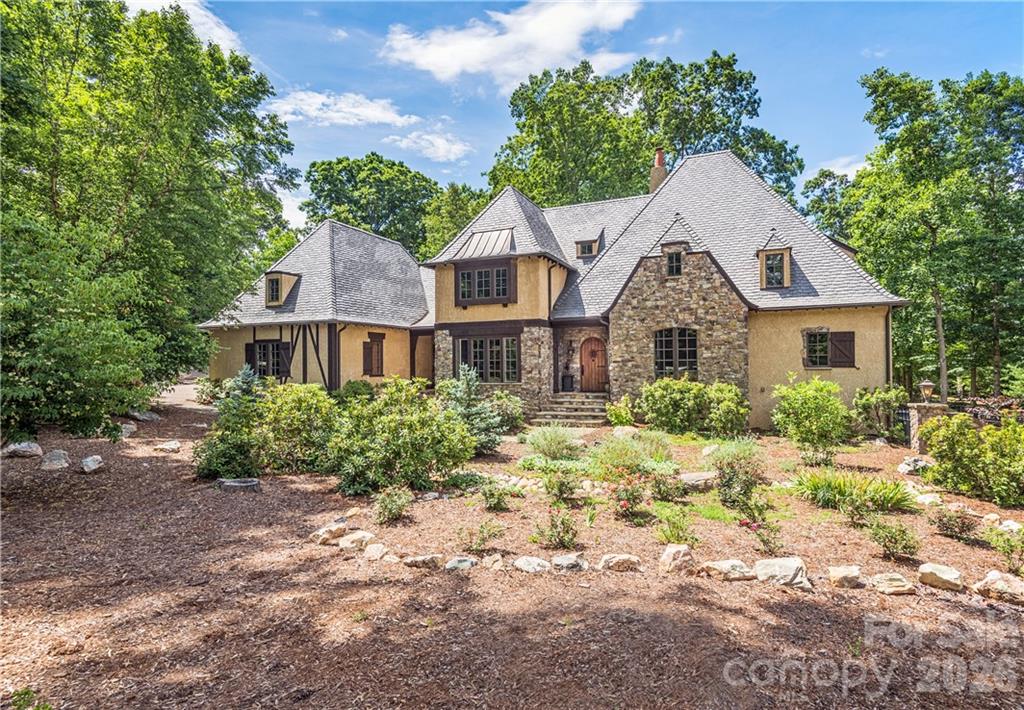 176 Valley Springs in The Ramble, where Asheville Luxury Brokers represented the buyer in a $1,610,000 purchase