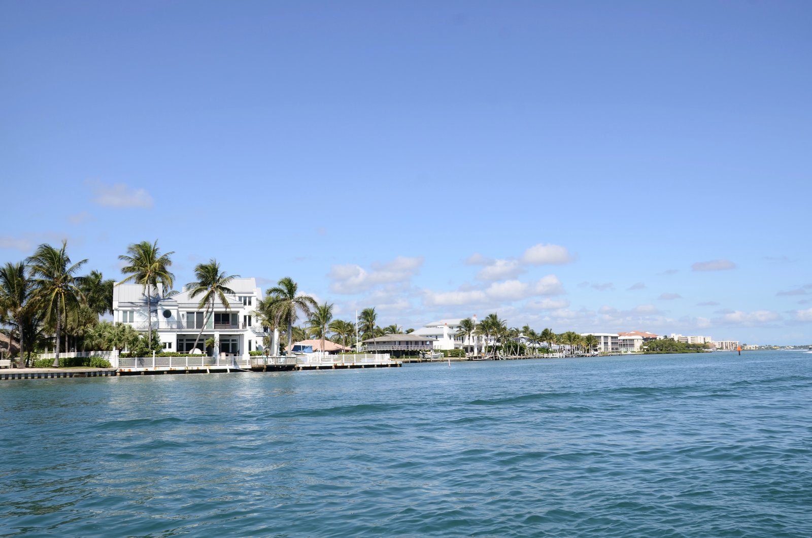 White homes on the Intracoastal in Tequesta