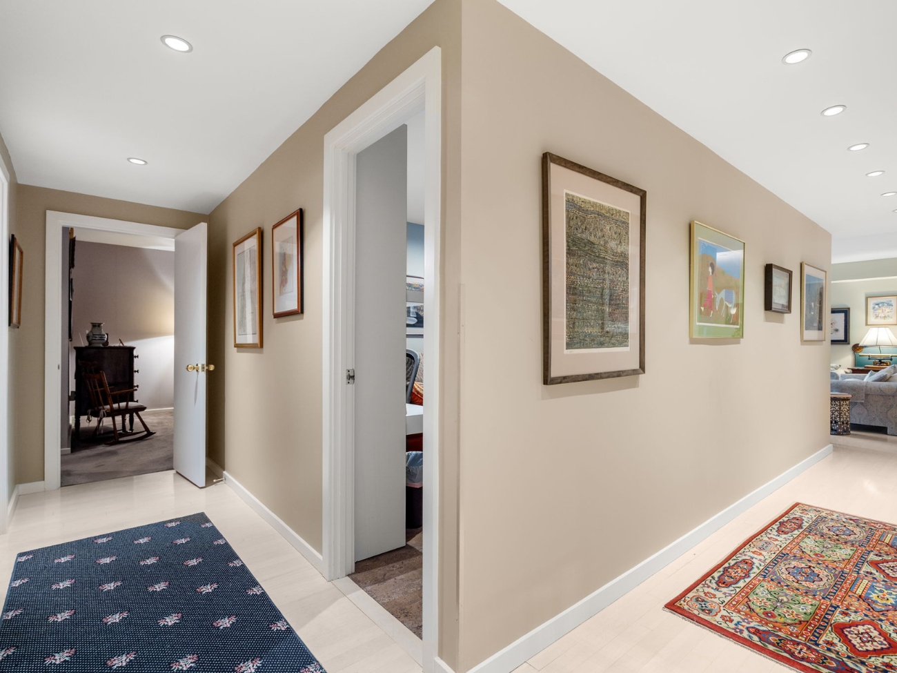 condo interior photo