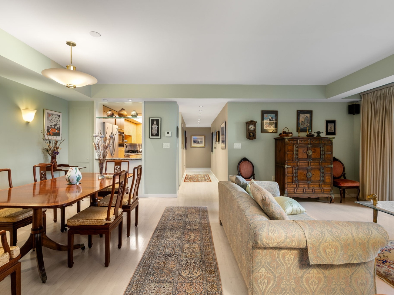 condo interior photo