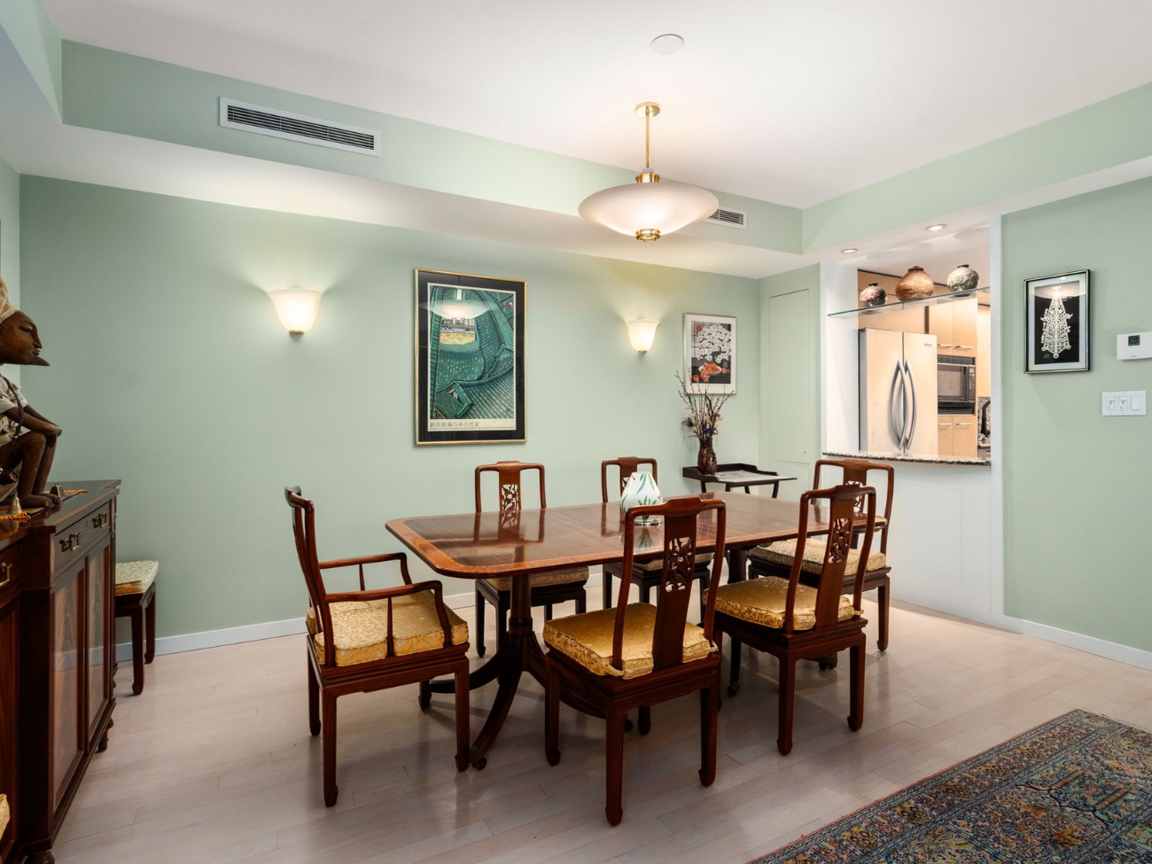 condo interior photo