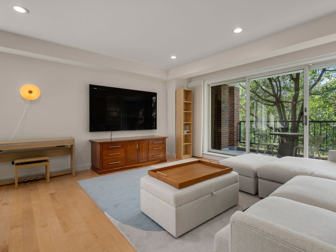 condo interior photo