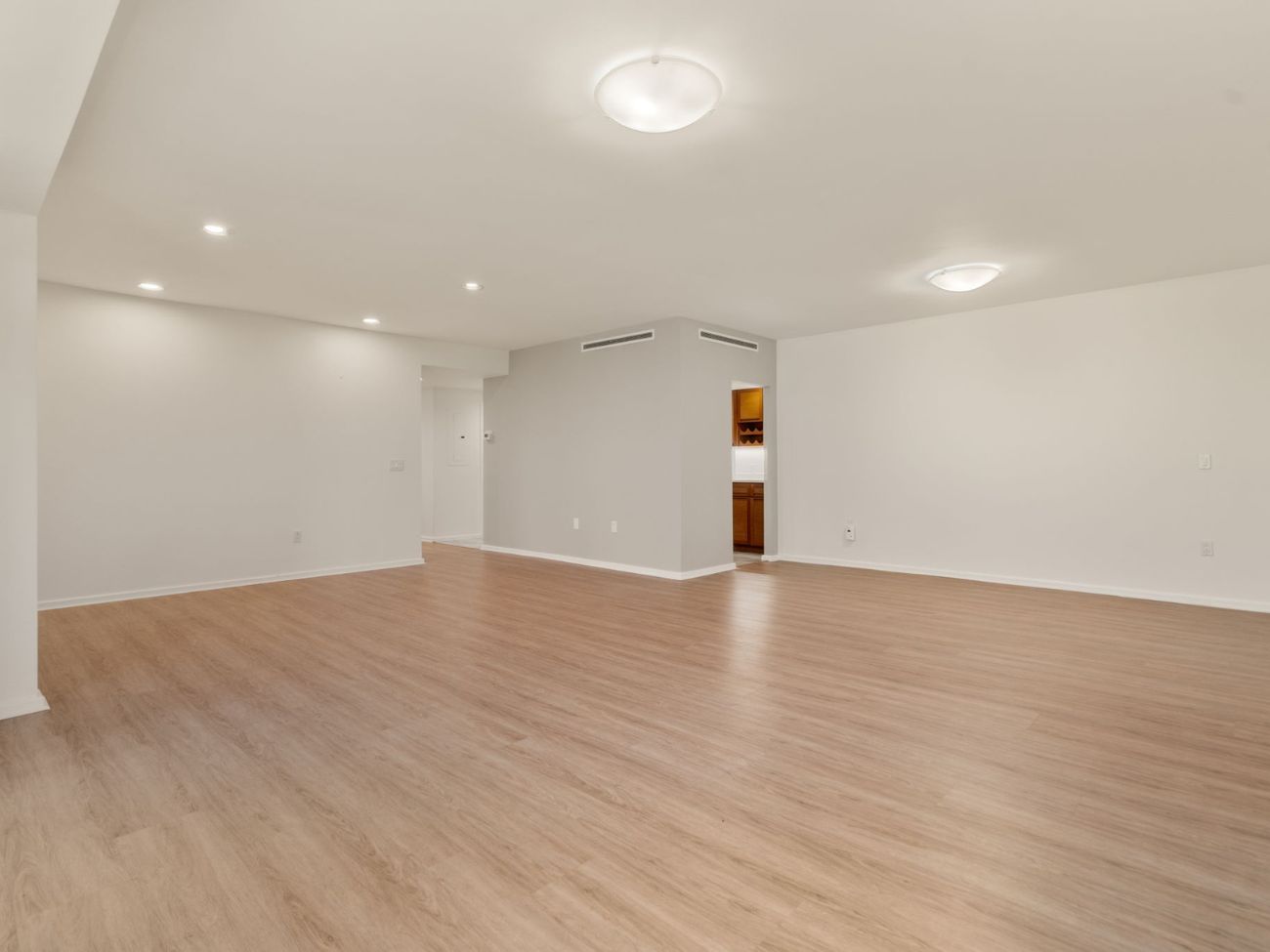 thomas graves landing condo - interior photo