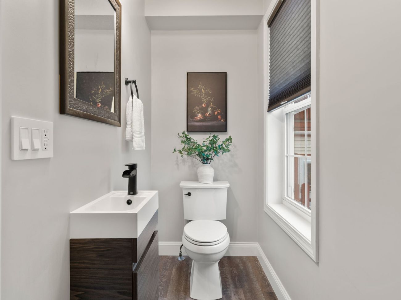 thomas graves landing condo - interior photo