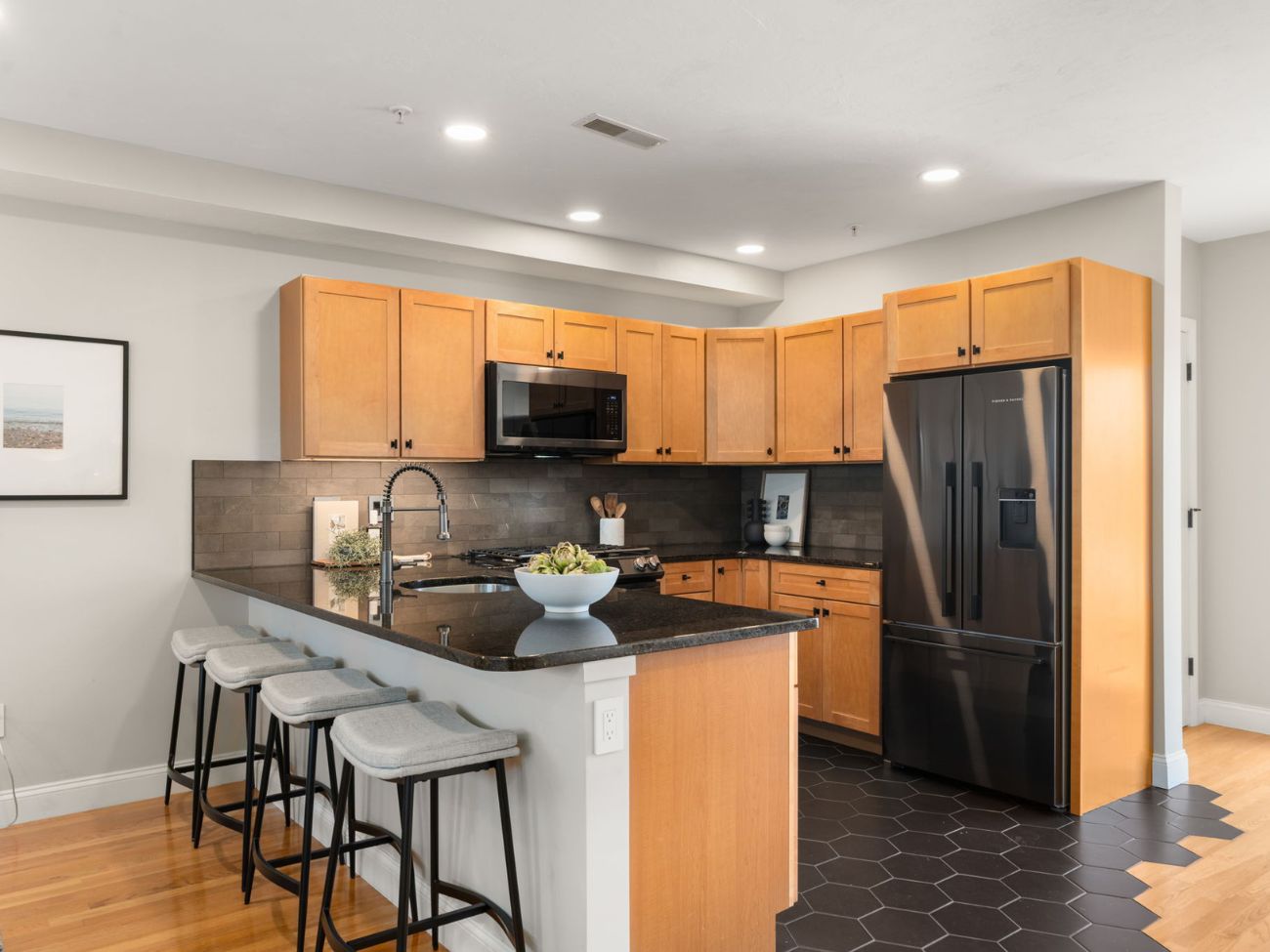 thomas graves landing condo - interior photo