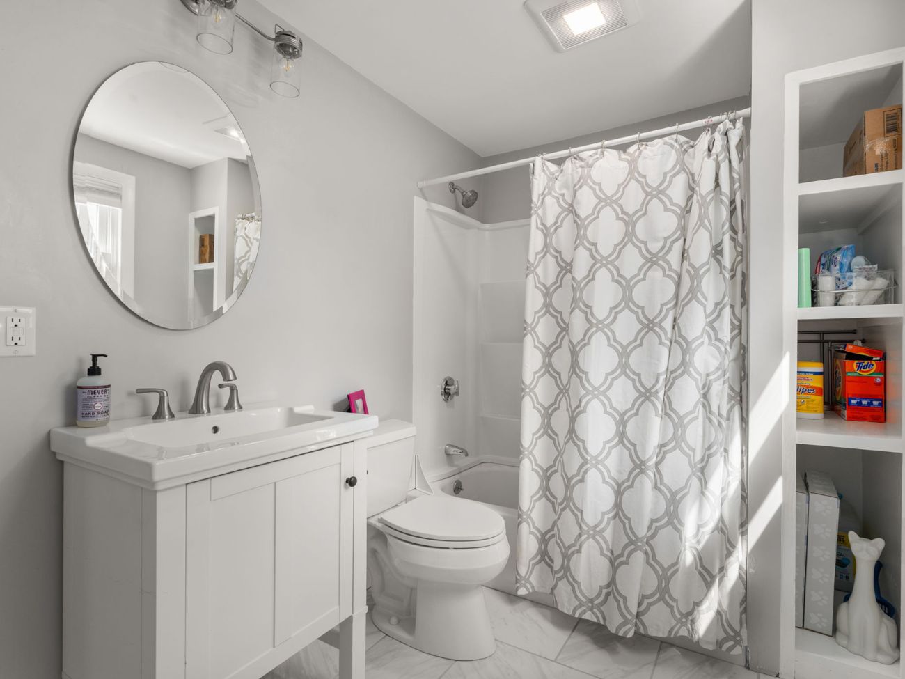 condo interior photo