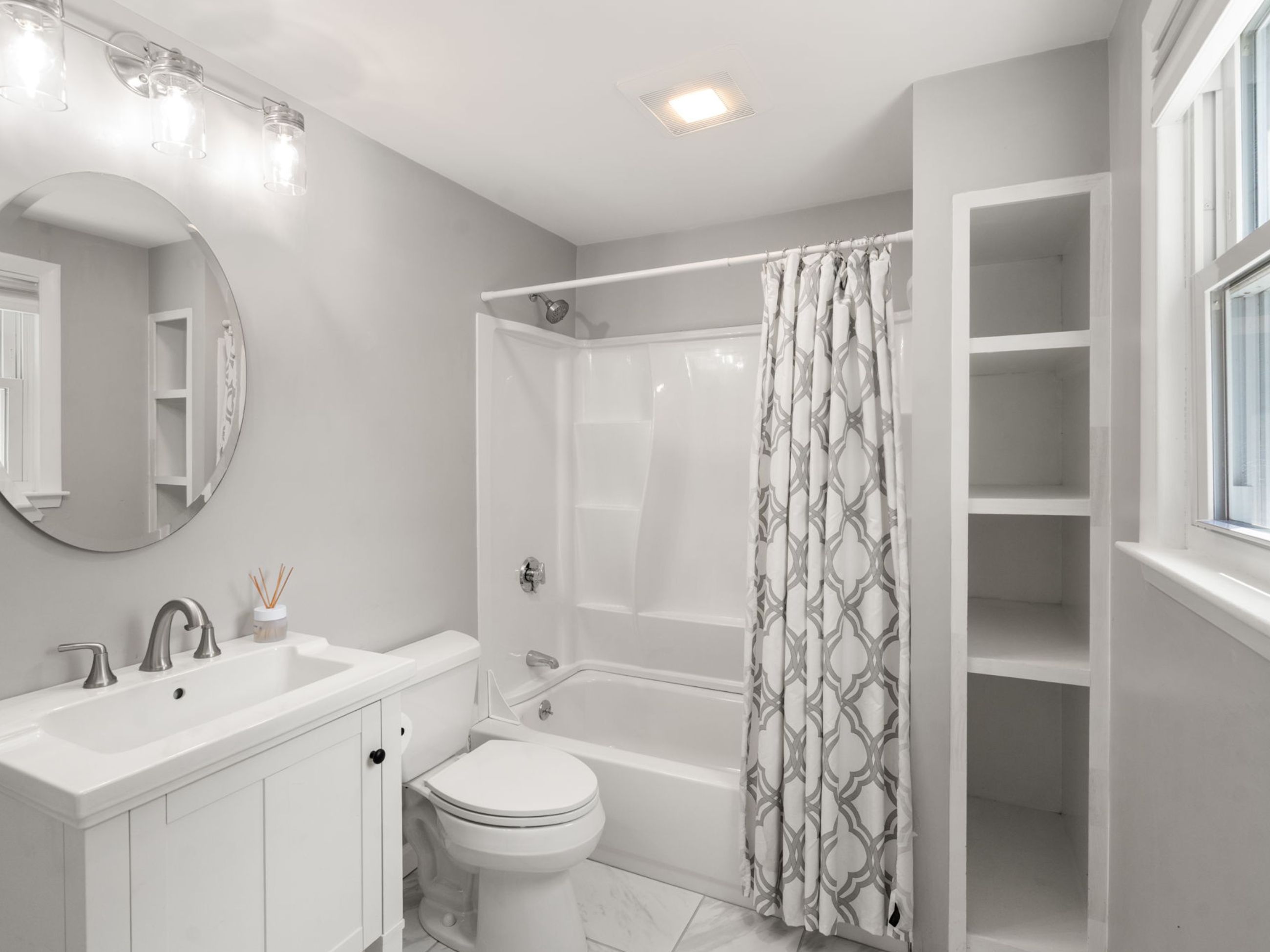 condo interior photo