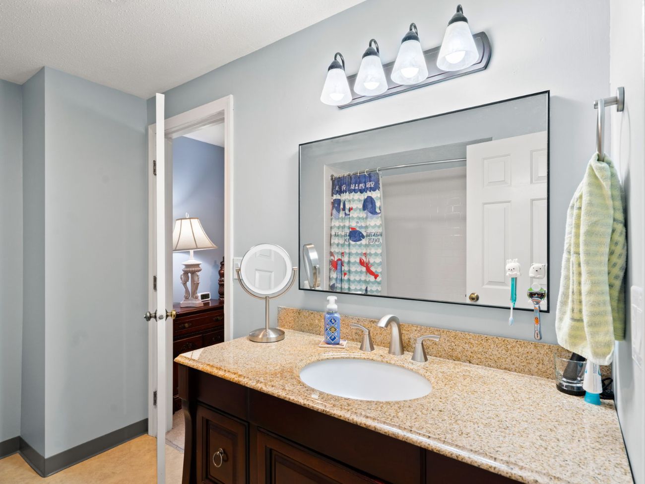 thomas graves landing condo - interior photo