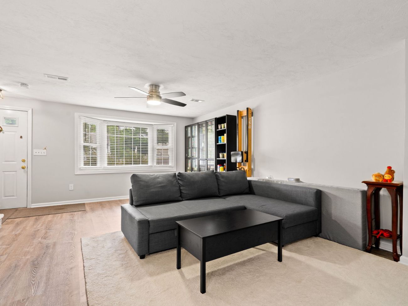 thomas graves landing condo - interior photo