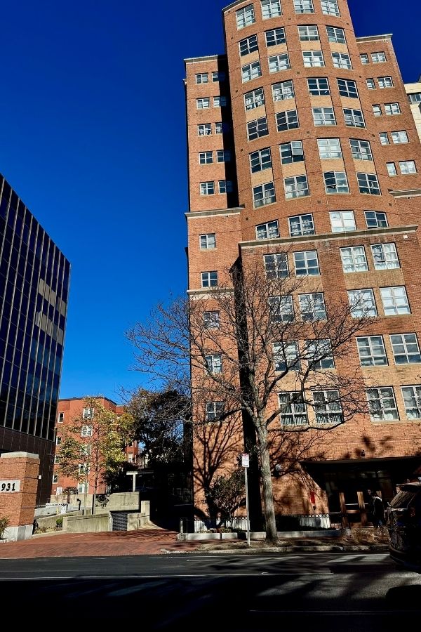 


Intro pic to concierge residential buildings


