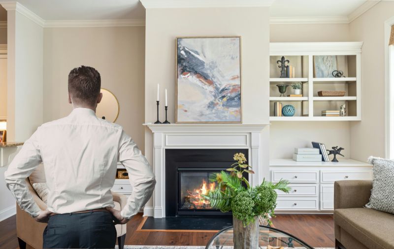 Read the room at an open house
