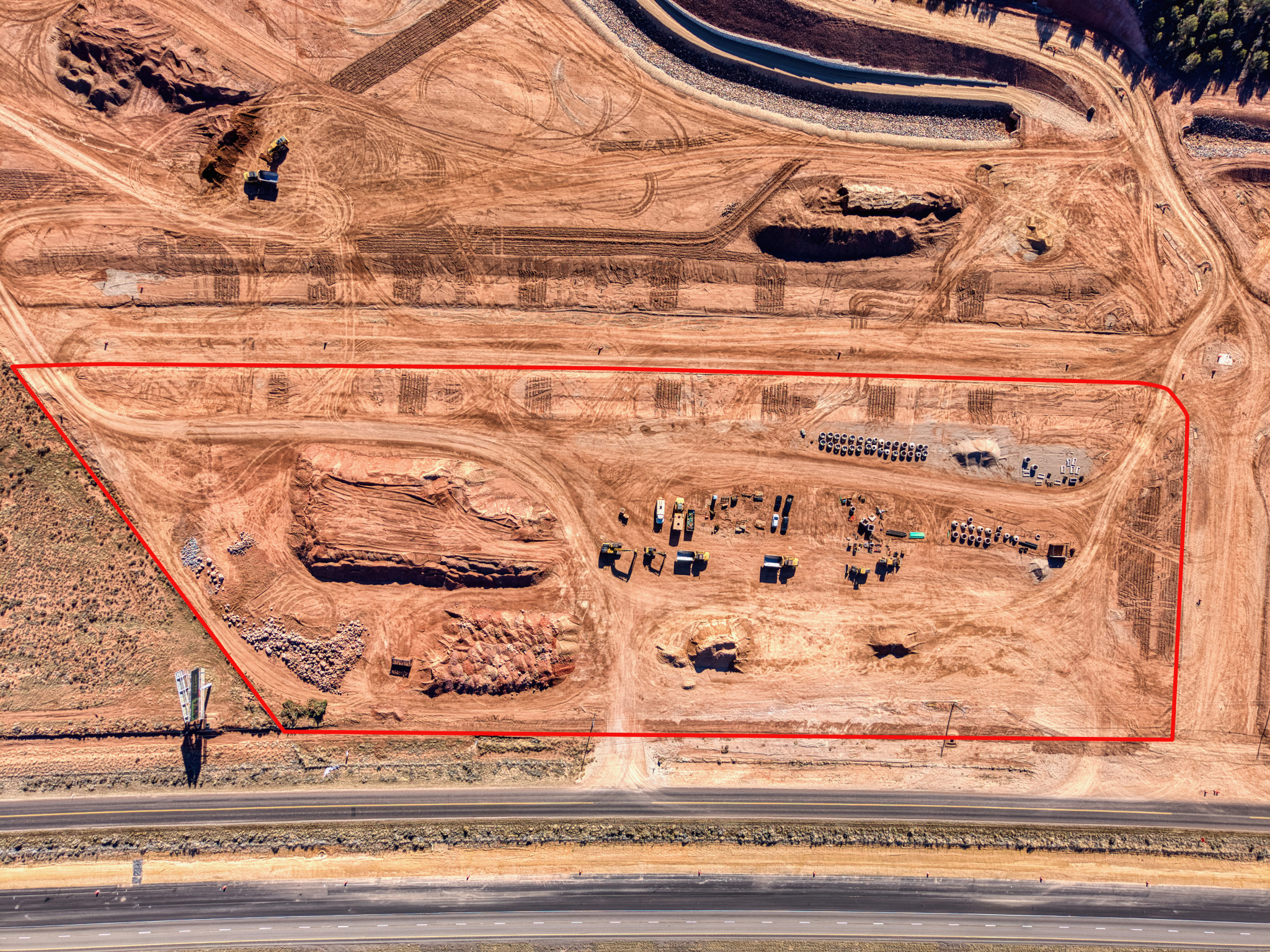Another angle of the Cedar Trails Minor Lot property showcasing traffic exposure and buildable acreage