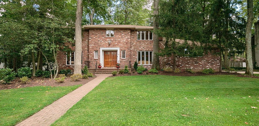 woodcrest brick home