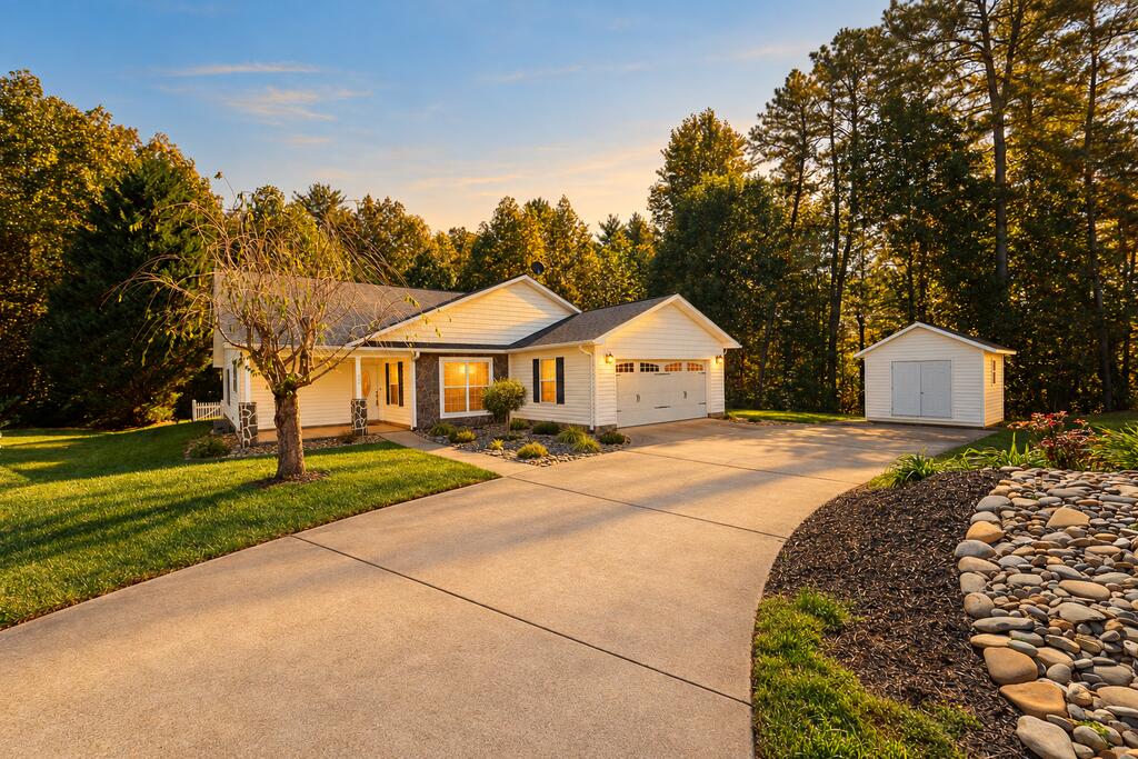 Front exterior of 32 Coventry Circle East in Franklin, North Carolina