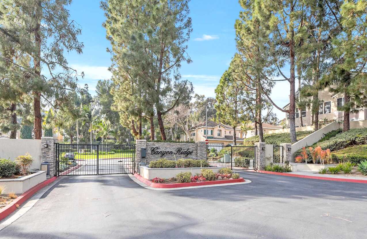 Canyon Ridge townhomes for sale central Carmel Valley
