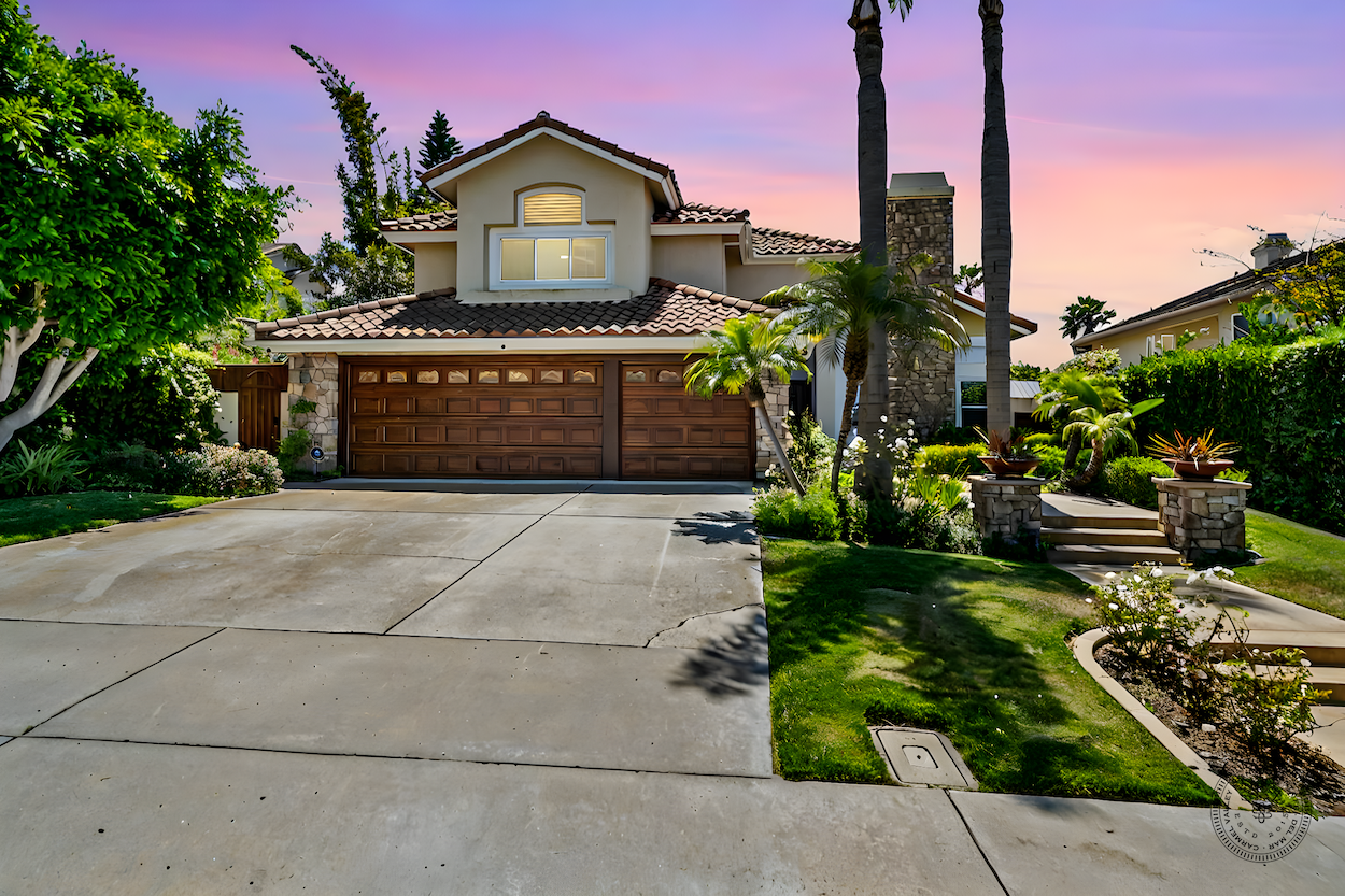 Carmel Valley Homes For Sale 92130 — Sez Sezer Homes for sale in Carmel Valley San Diego 92130 — Sez Sezer