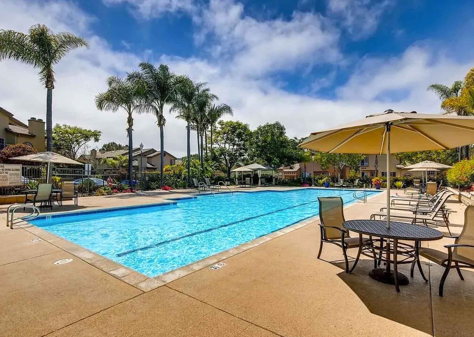 Crest Del Mar townhomes Carmel Valley 92130