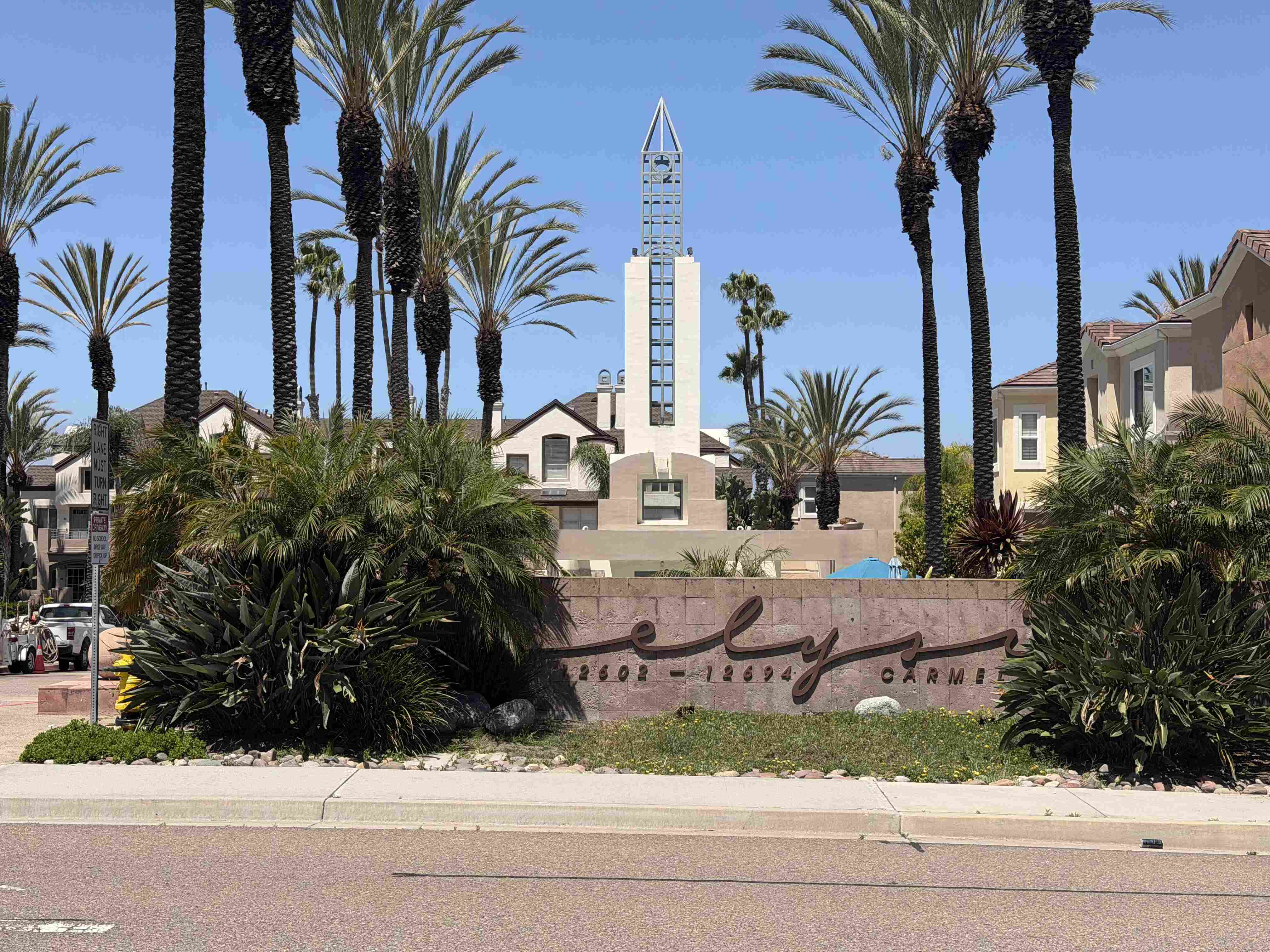 Elysian townhomes for sale in Carmel Valley San Diego 92130