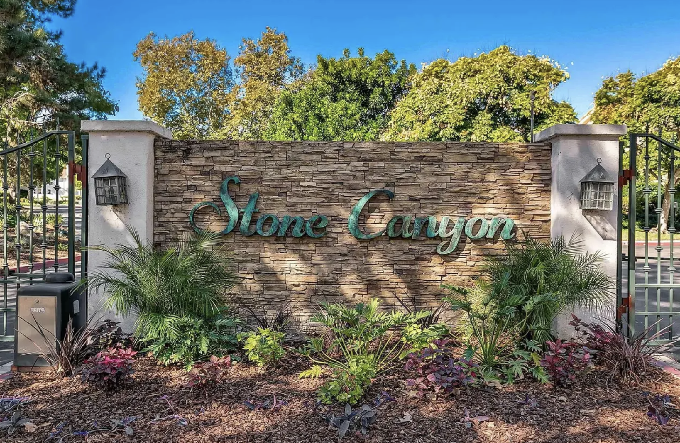 Stone Canyon Houses For Sale