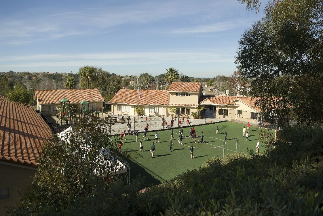 Del Mar Pines School