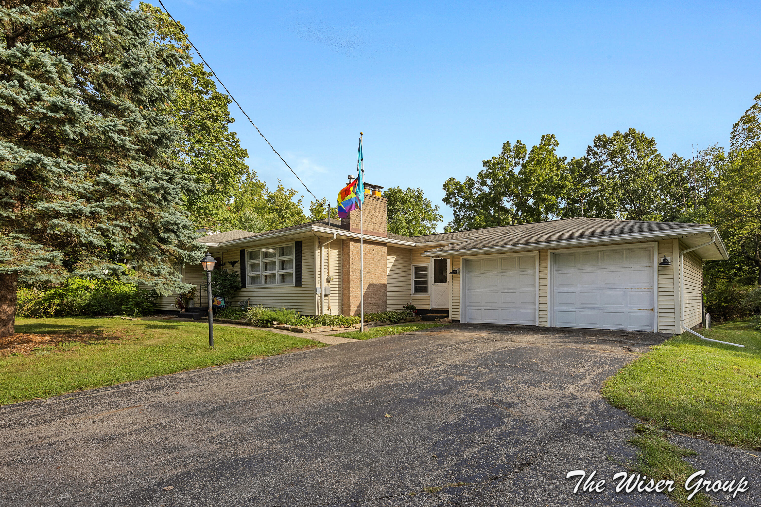 1910 Knapp Street NE in Grand Rapids, Michigan - historical sold property