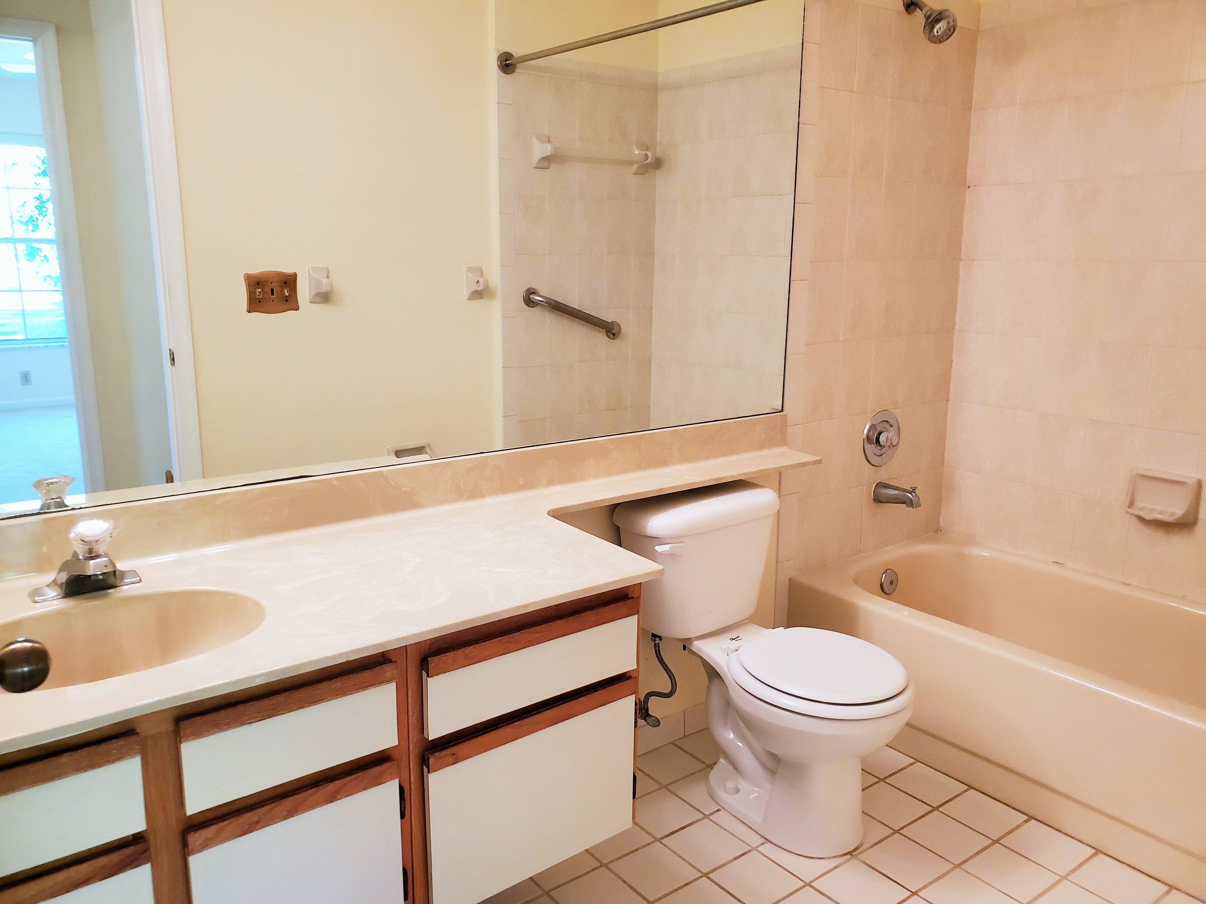 Indian Creek Jupiter FL Homes For Sale 206 Moccasin Trl. N.