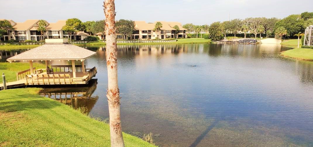 Jonathans Landing Jupiter FL 237 Waterbend Drive Thom and Rory Team