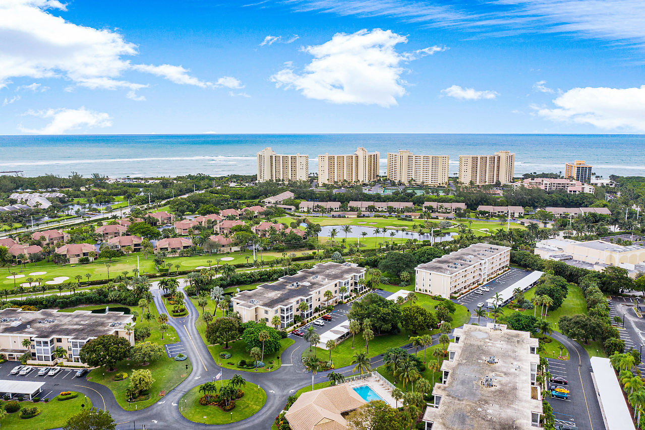 Ocean Parks Jupiter Fl 33477 202A