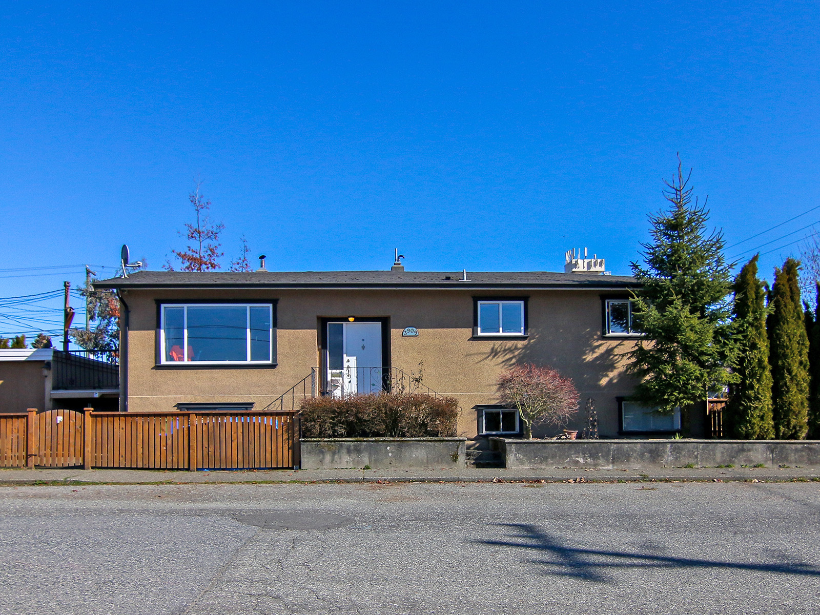 Just Listed 3909 9th Ave, Port Alberni, BC