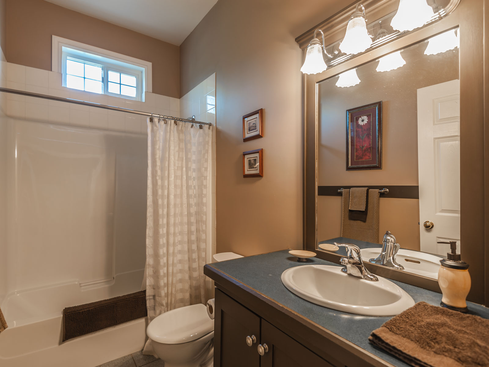 Just Listed 7701 Woodward Rd, Port Alberni BC