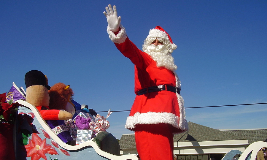 Dress Snohomish property for the holidays.