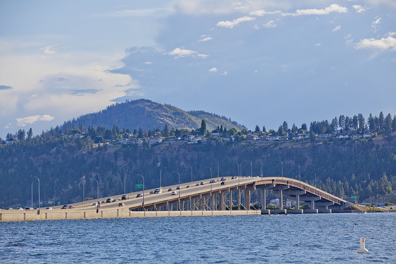 William R. Bennett Bridge across Okanagan Lake, Kelowna