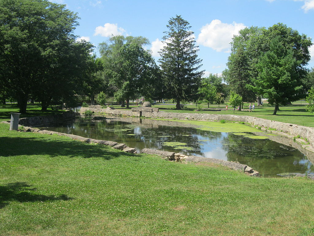 to Evansville! MAKING DREAMS Realty