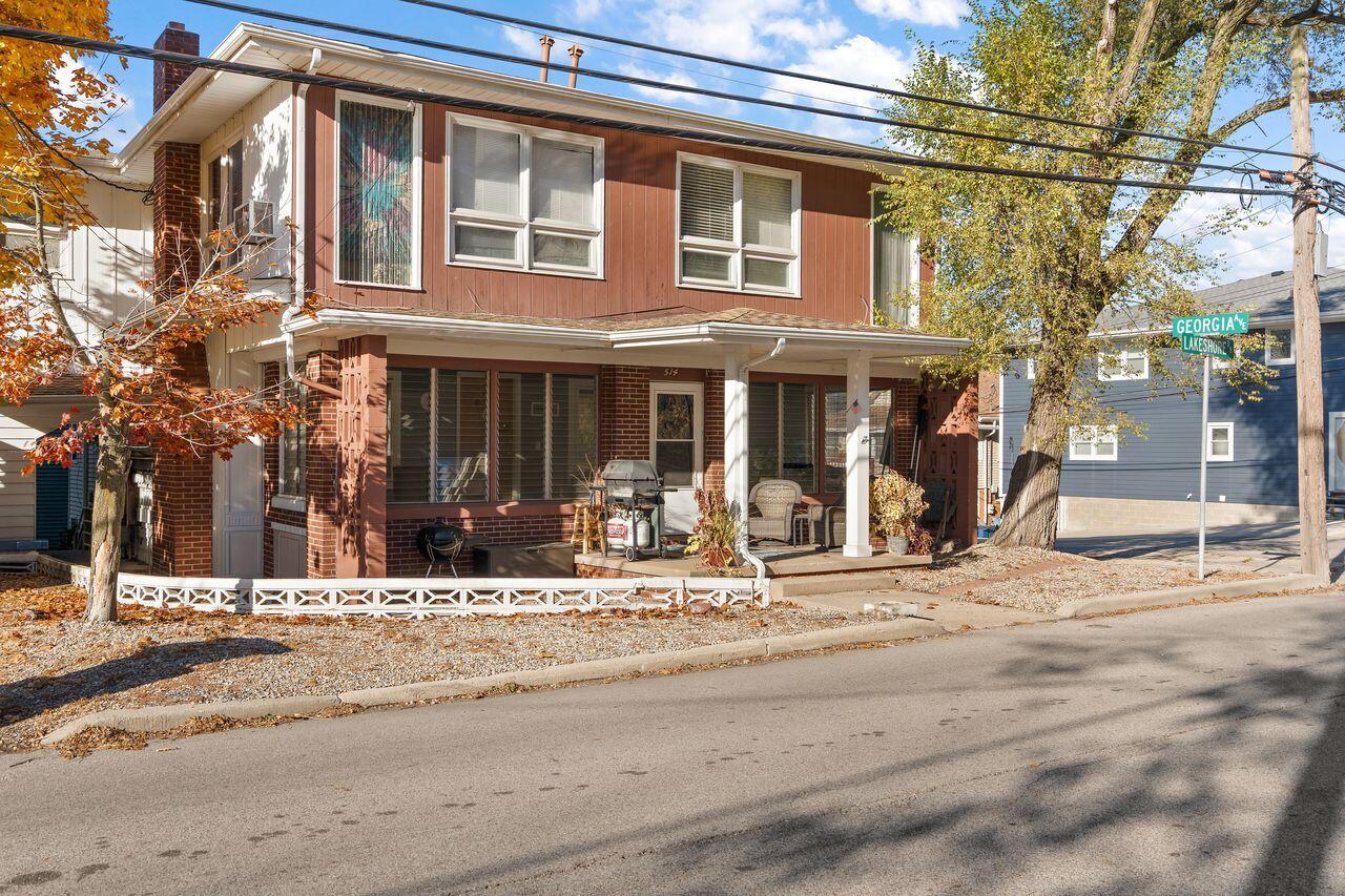 Front exterior of 514 Lake Shore Drive with the text: "Chicago Investors: Your Next Multifamily Opportunity Is One Block from Lake Michigan."