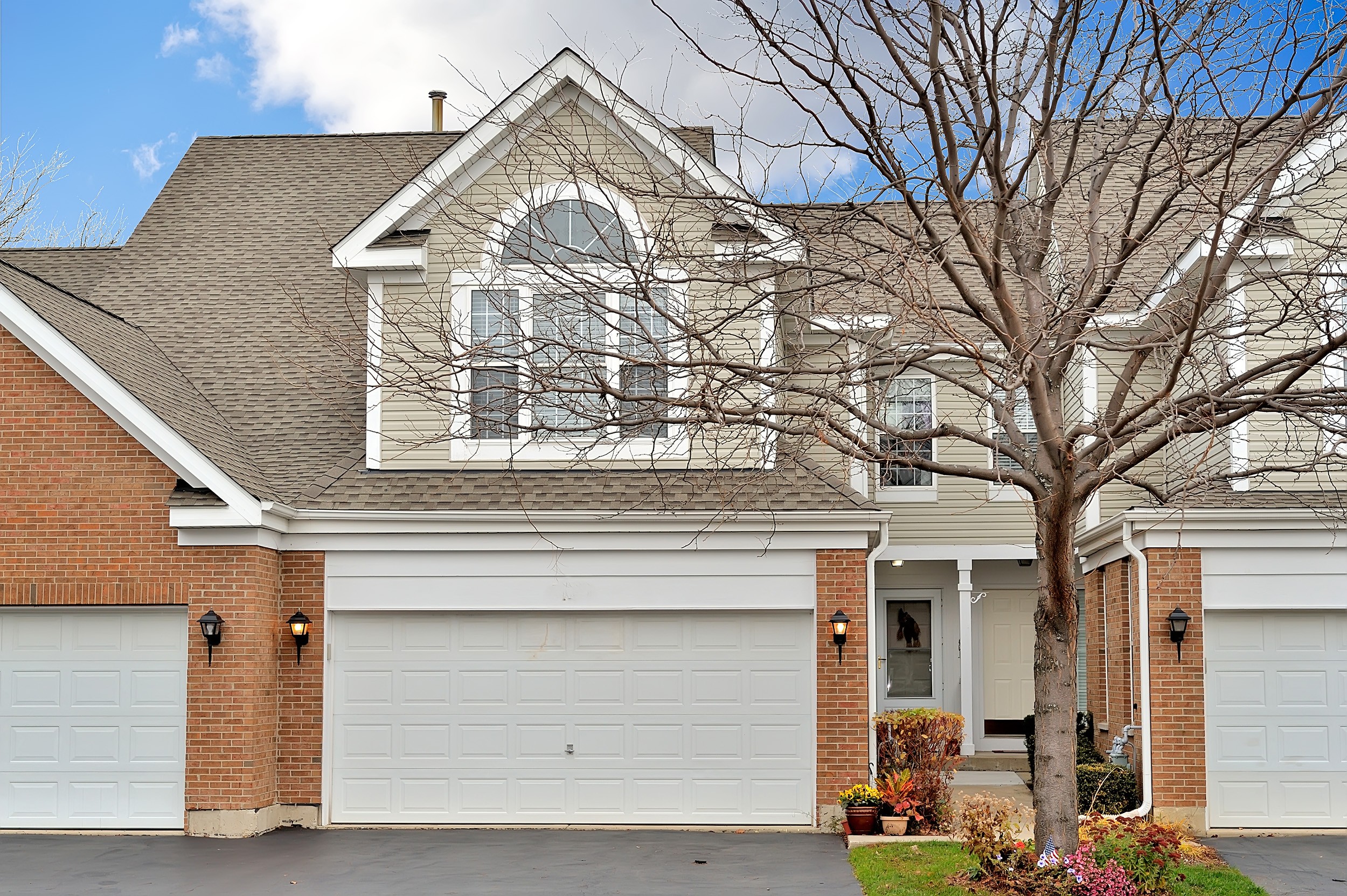 Townhome in Westmont, IL offering low-maintenance living for homeowners ready to downsize