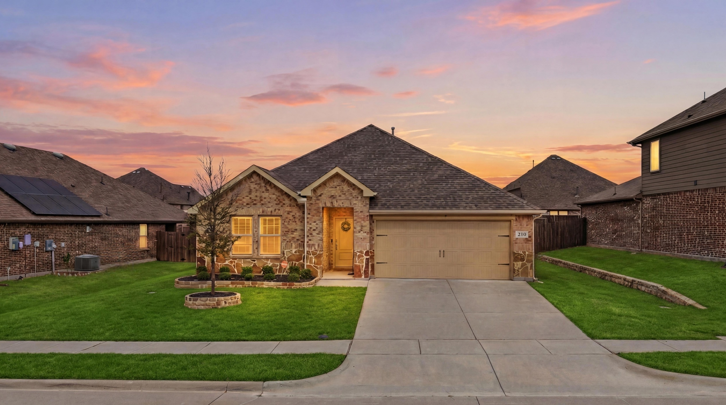 210 Gatecrest Dr - Fate, TX 75087