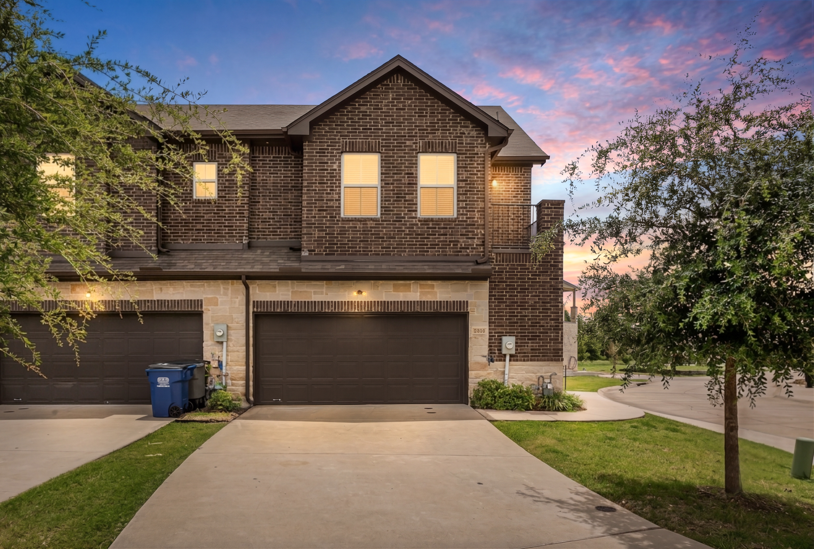 2404 Acorn Ct Sachse TX front exterior twilight